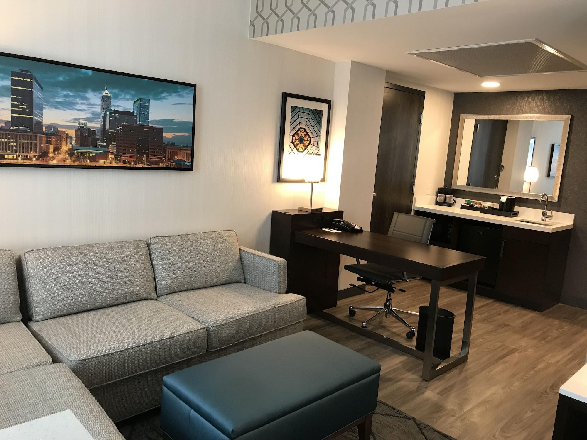 Embassy Suites By Hilton Plainfield Indianapolis Airport Exterior foto