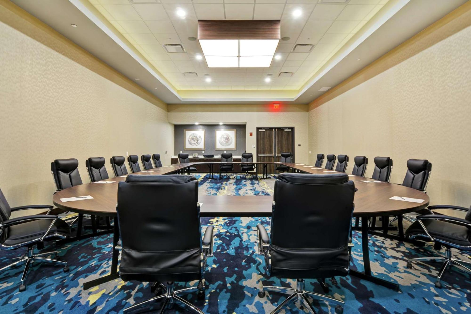 Embassy Suites By Hilton Plainfield Indianapolis Airport Exterior foto